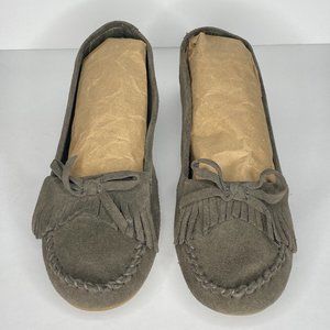 Minnetonka Moccasin Size 8